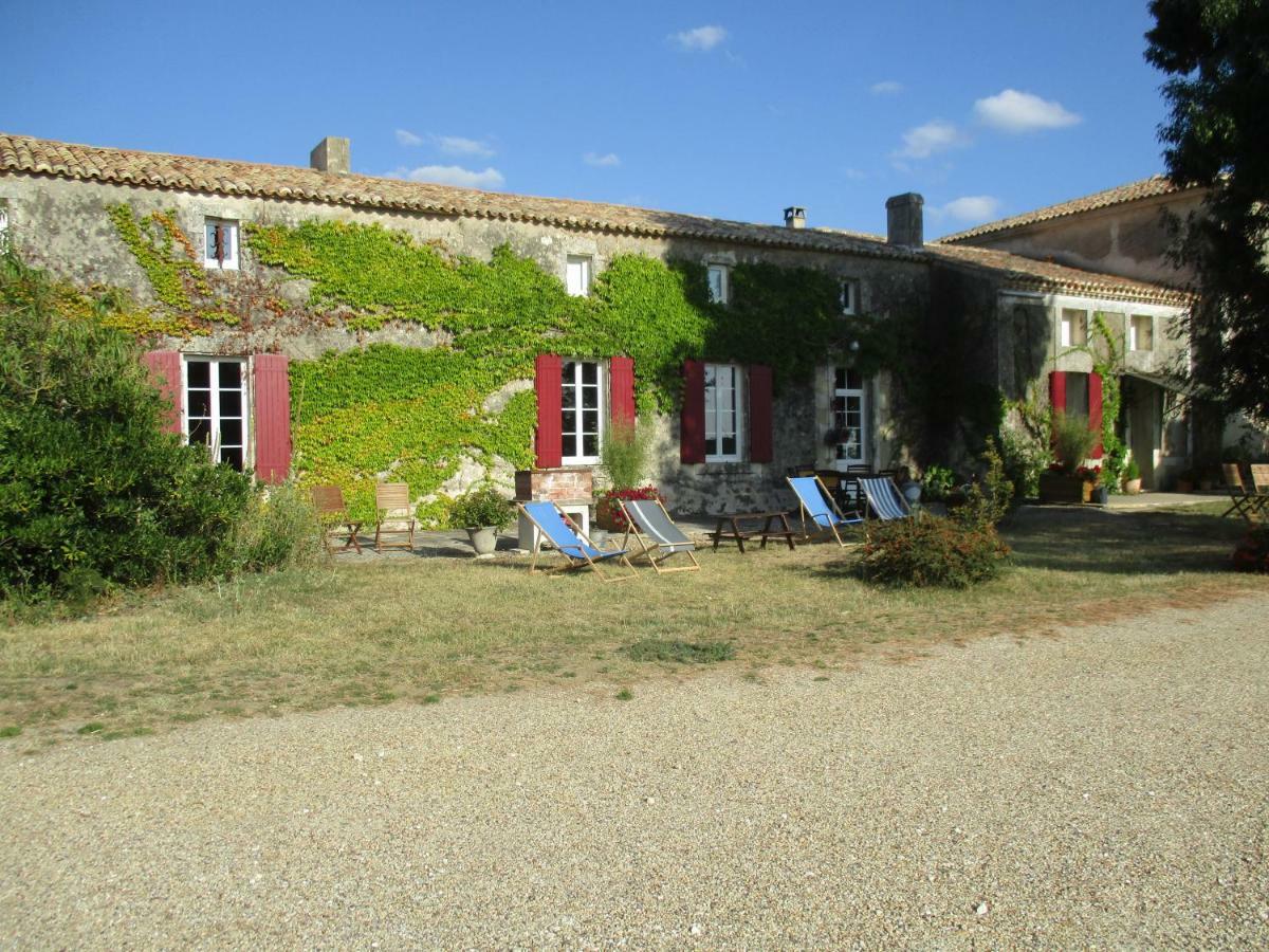 Вілла Logis De Bois Roche Saint-Bonnet-sur-Gironde Екстер'єр фото