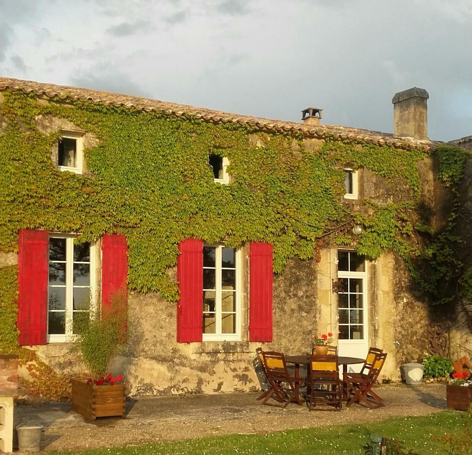 Вілла Logis De Bois Roche Saint-Bonnet-sur-Gironde Екстер'єр фото